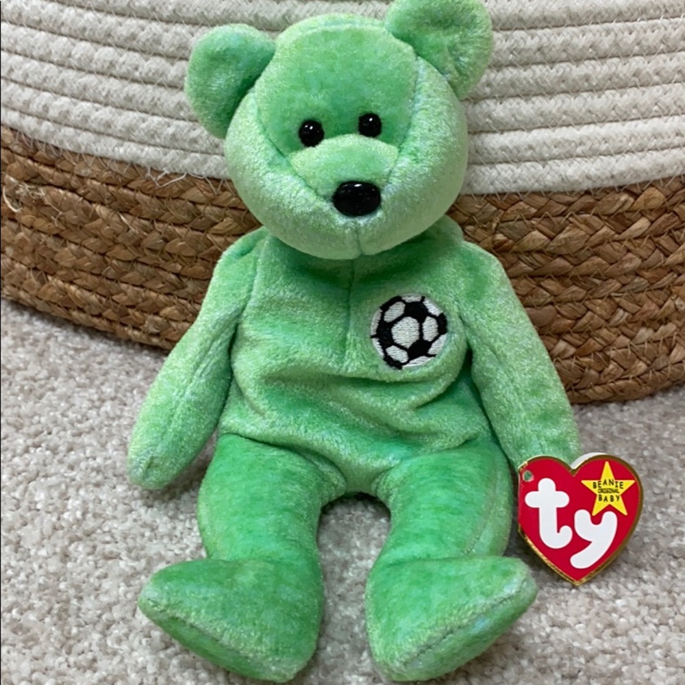 🔴RARE🔴 Kicks Bear ⚽️